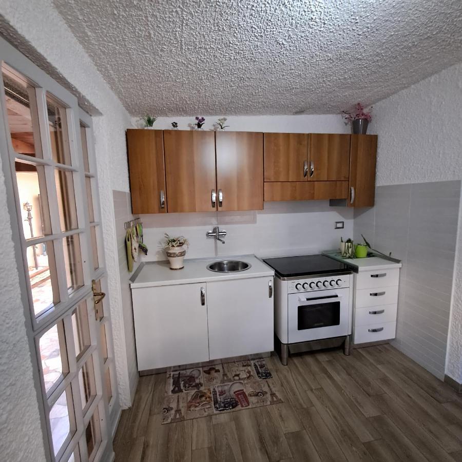 Bouganville Casa Vacanza Ambiente Climatizzato Con Wi Fi Pineto Eksteriør bilde