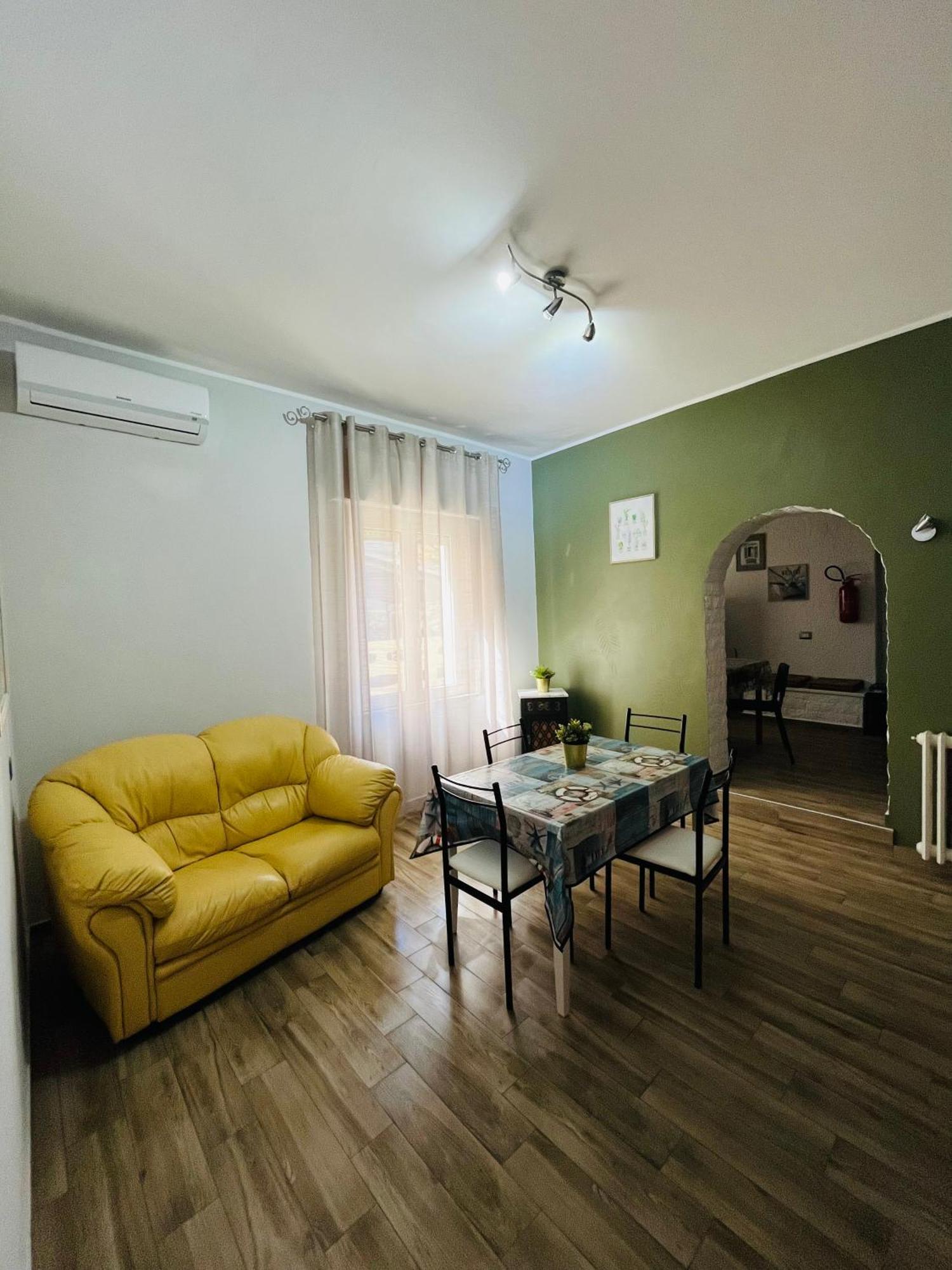 Bouganville Casa Vacanza Ambiente Climatizzato Con Wi Fi Pineto Eksteriør bilde