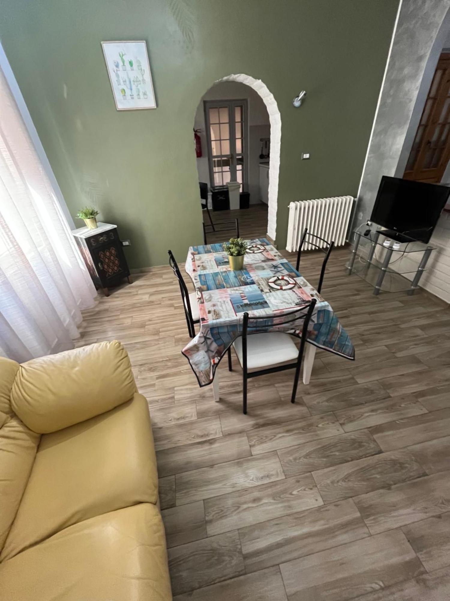 Bouganville Casa Vacanza Ambiente Climatizzato Con Wi Fi Pineto Eksteriør bilde