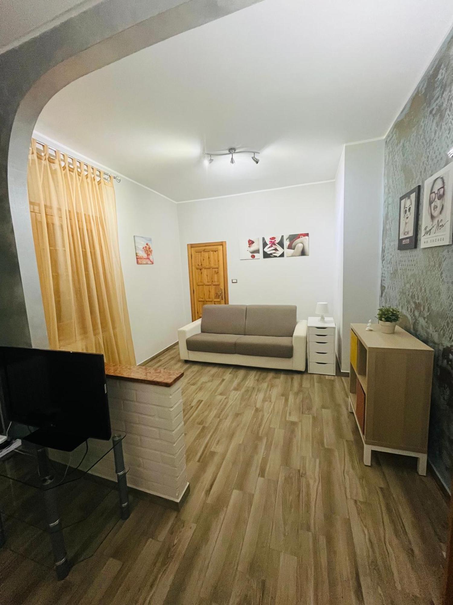 Bouganville Casa Vacanza Ambiente Climatizzato Con Wi Fi Pineto Eksteriør bilde